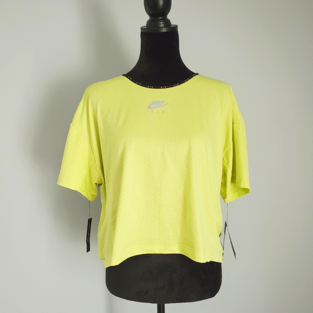 NWT Nike Dri-FIT Top